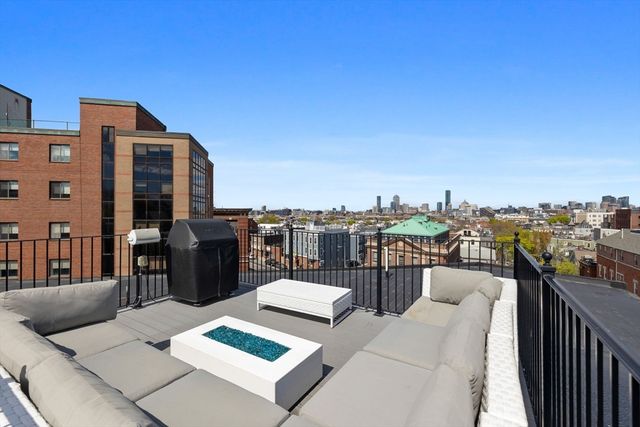 469 E 4th St 2, Boston, MA 02127