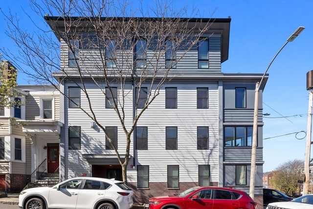 469 E 4th St 2, Boston, MA 02127