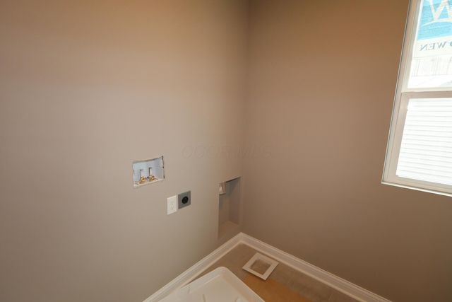 1375 Speedliner Drive, Plain City, OH 43064