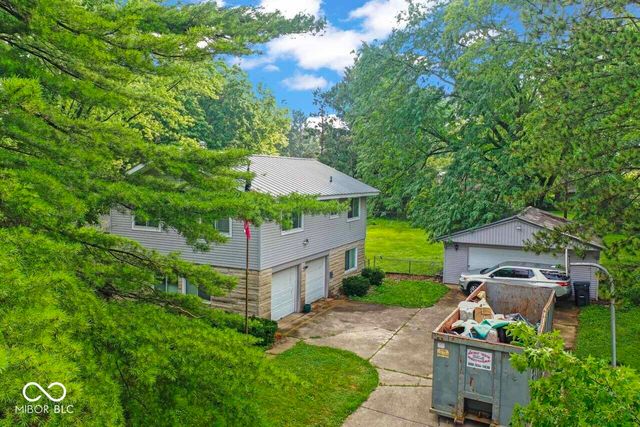 2316 Lake Drive, Anderson, IN 46012