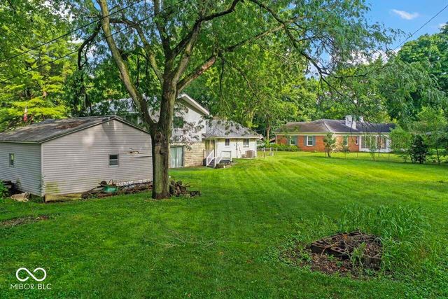 2316 Lake Drive, Anderson, IN 46012