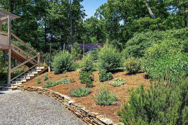 977 Windy Ridge Road, Chapel Hill, NC 27517