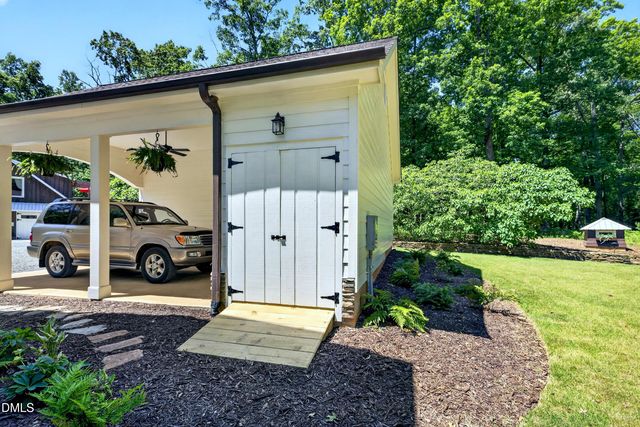 977 Windy Ridge Road, Chapel Hill, NC 27517