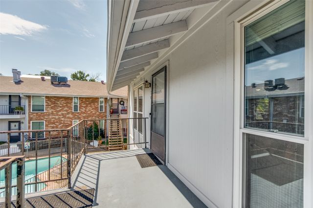4317 Hartford Street 204, Dallas, TX 75219