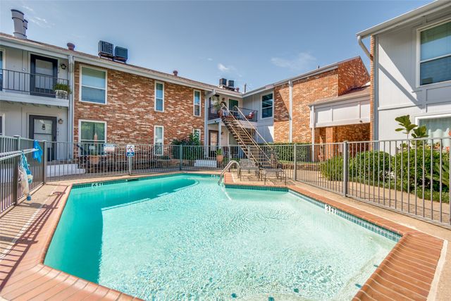 4317 Hartford Street 204, Dallas, TX 75219