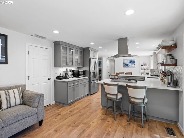 2615 Sw 175TH Ave, Beaverton, OR 97003