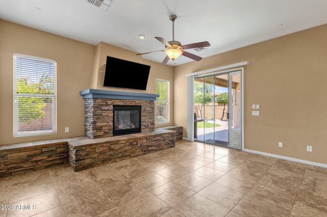 2403 E ROBB Lane, Phoenix, AZ 85024