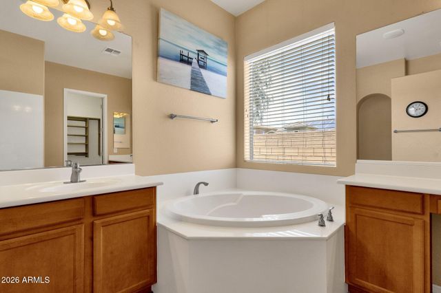 2403 E ROBB Lane, Phoenix, AZ 85024