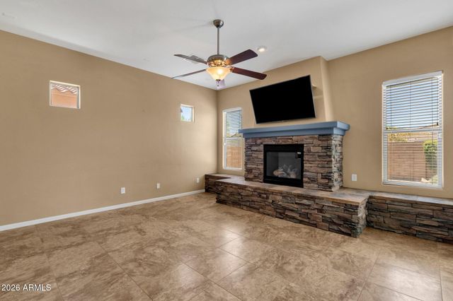 2403 E ROBB Lane, Phoenix, AZ 85024