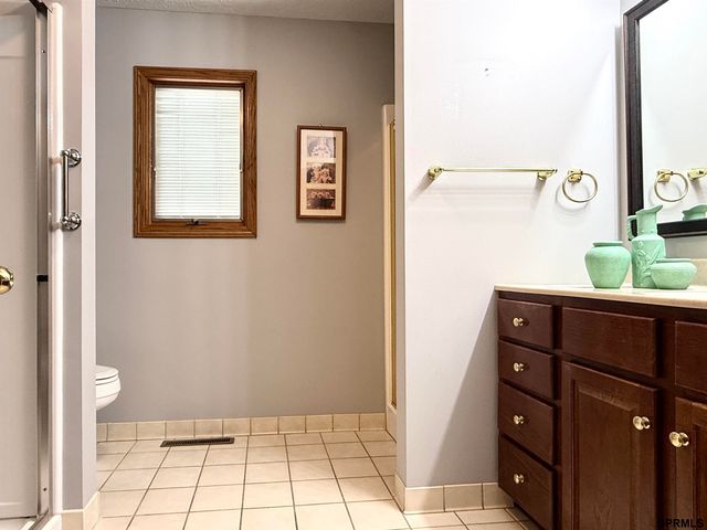 412 N 17th Street, Geneva, NE 68361