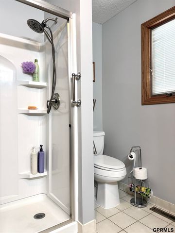 412 N 17th Street, Geneva, NE 68361