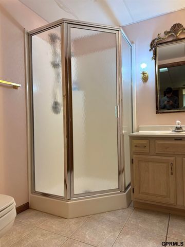 412 N 17th Street, Geneva, NE 68361