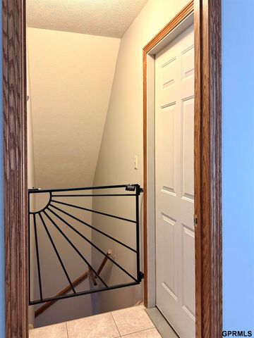 412 N 17th Street, Geneva, NE 68361