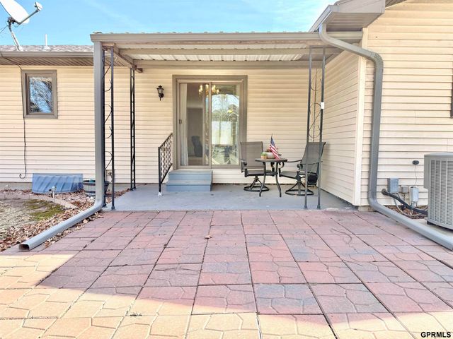 412 N 17th Street, Geneva, NE 68361