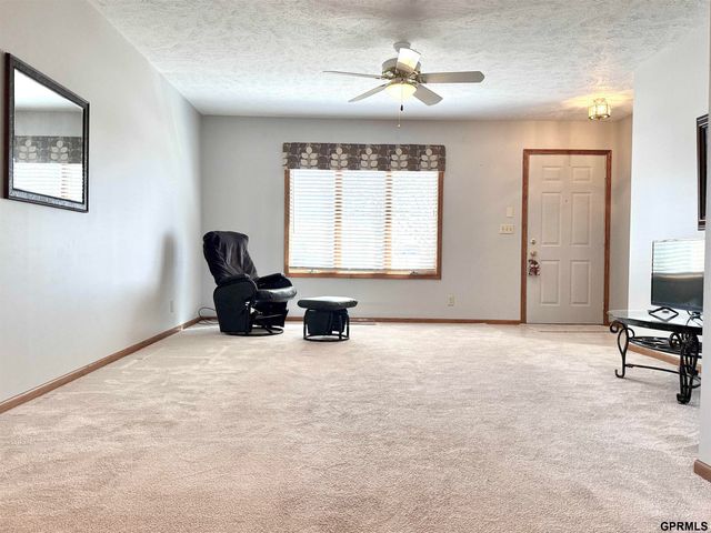 412 N 17th Street, Geneva, NE 68361