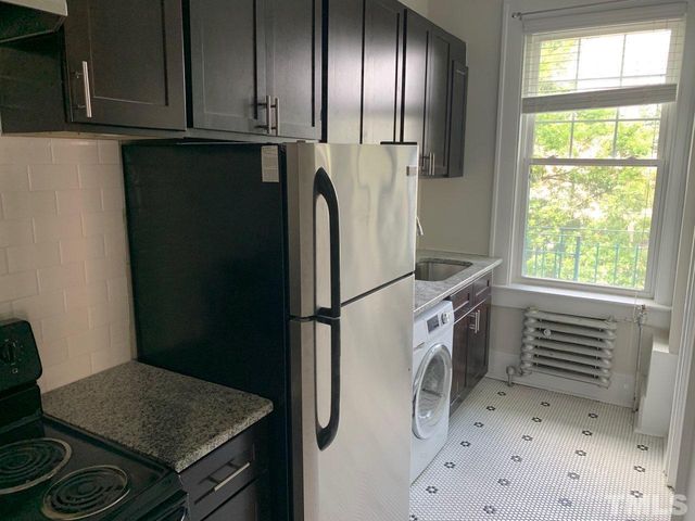 200 E Edenton Street 8, Raleigh, NC 27601