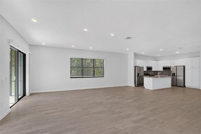 1242 BUTTERFLY ORCHID ROAD, Davenport, FL 33837