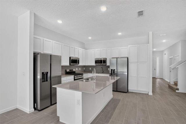 1242 BUTTERFLY ORCHID ROAD, Davenport, FL 33837