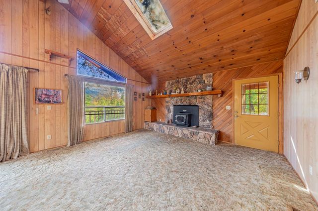 39423 Summit Drive, Oakhurst, CA 93644