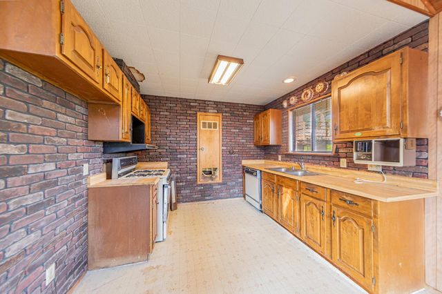 39423 Summit Drive, Oakhurst, CA 93644