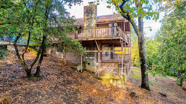 39423 Summit Drive, Oakhurst, CA 93644