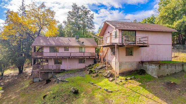 39423 Summit Drive, Oakhurst, CA 93644