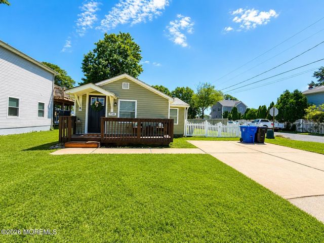 758 Monmouth Parkway, North Middletown, NJ 07748