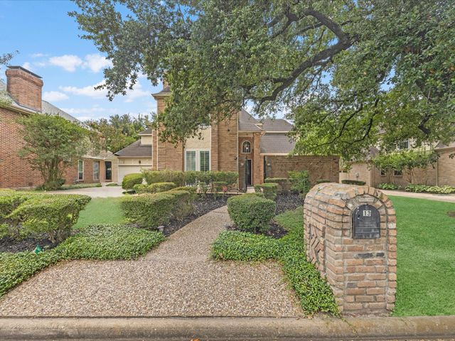 13 Hickory Shadows Drive, Houston, TX 77055