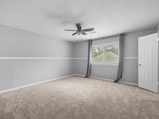 13 Hickory Shadows Drive, Houston, TX 77055