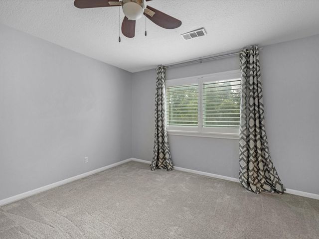 13 Hickory Shadows Drive, Houston, TX 77055