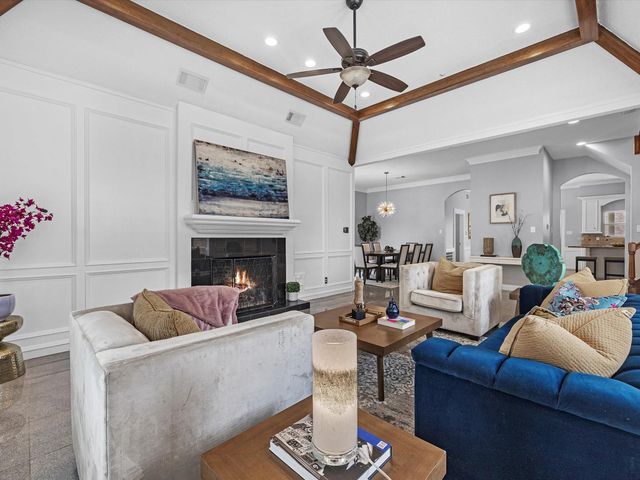 13 Hickory Shadows Drive, Houston, TX 77055