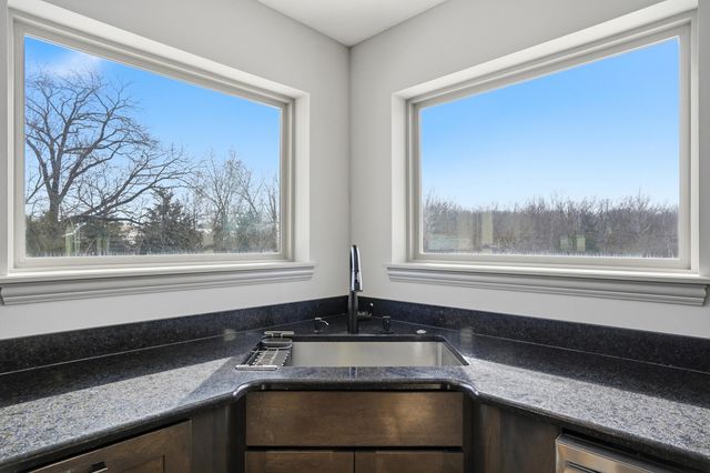 11735 N OLD NUMBER 7, Columbia, MO 65202