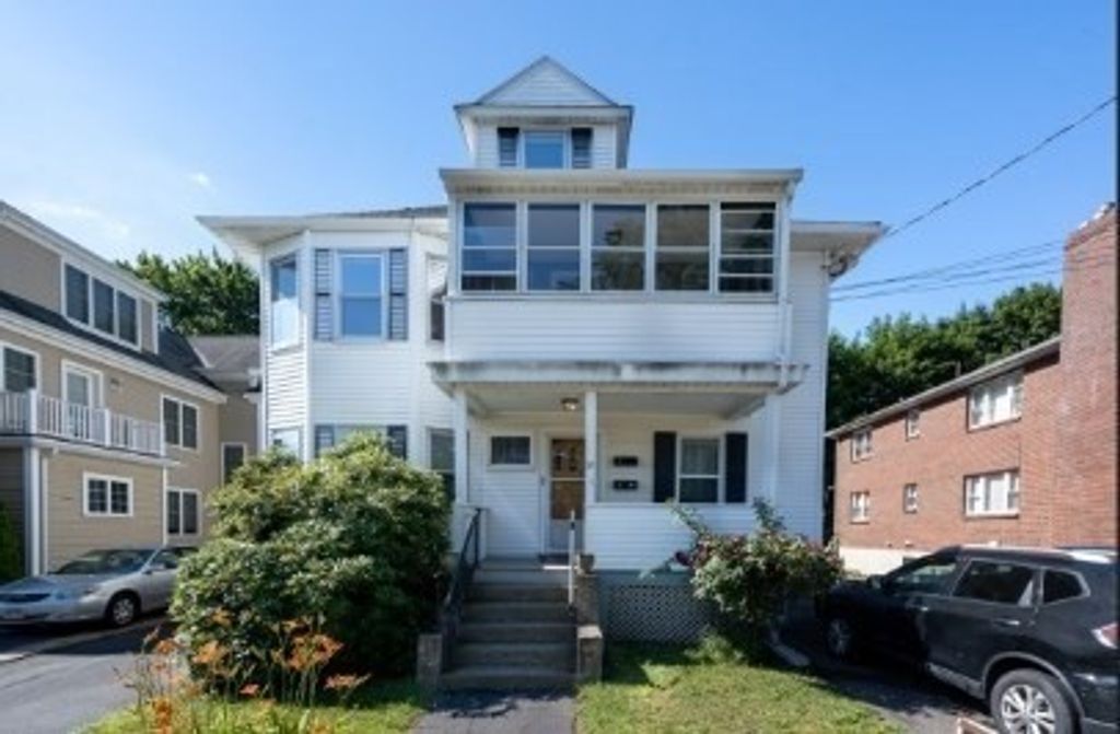 27 Grant 1, Belmont, MA 02478