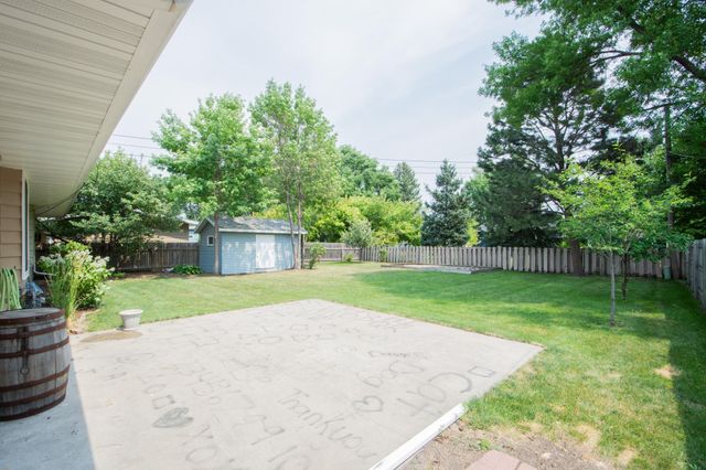 2308 10th Street S, Fargo, ND 58103