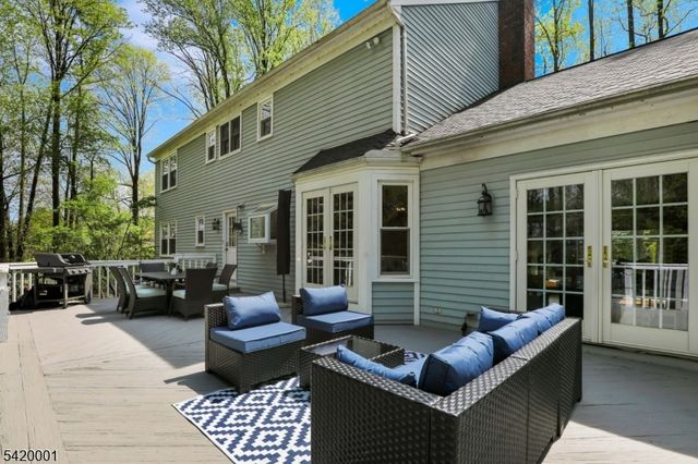 16 Lenape Ct, Bernards Twp., NJ 07920