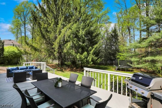 16 Lenape Ct, Bernards Twp., NJ 07920
