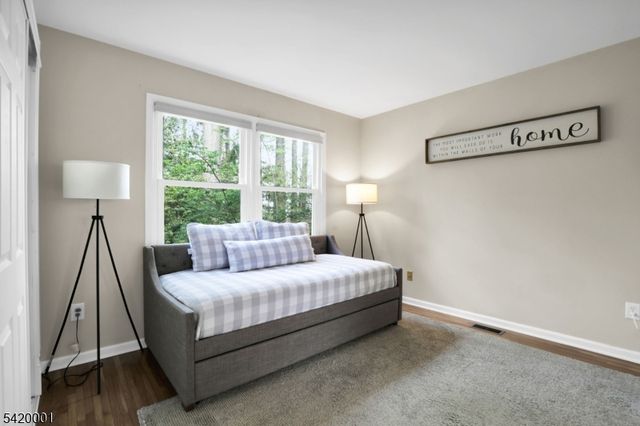 16 Lenape Ct, Bernards Twp., NJ 07920
