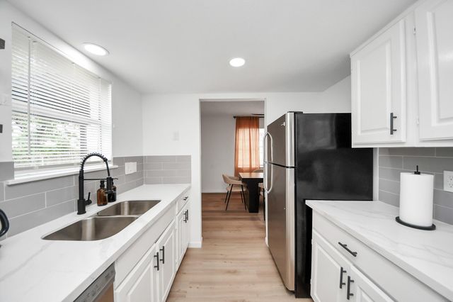 8631 Valley Ledge Drive, Houston, TX 77078
