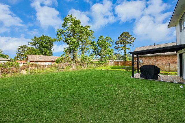 8631 Valley Ledge Drive, Houston, TX 77078