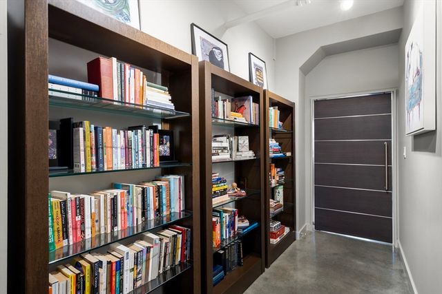 453 Washington St 5A, Boston, MA 02111