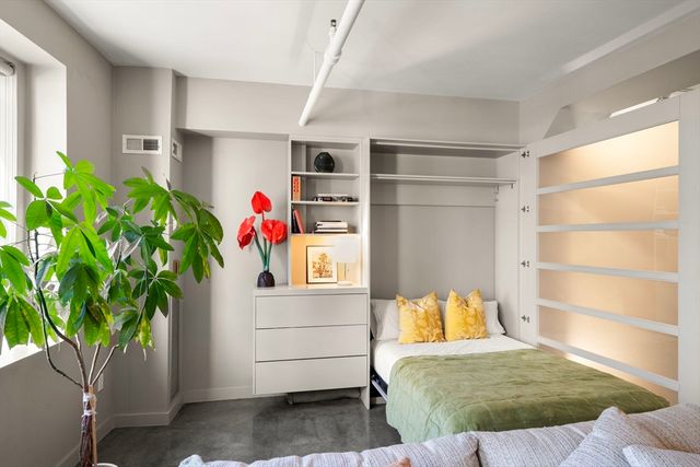 453 Washington St 5A, Boston, MA 02111