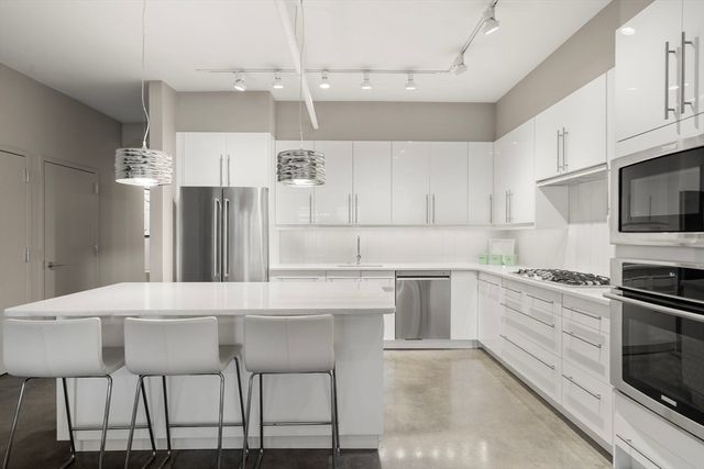 453 Washington St 5A, Boston, MA 02111