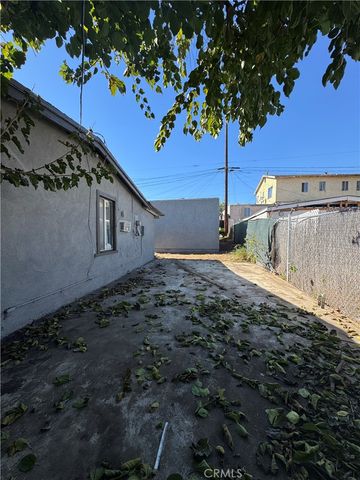 529 531 S Sydney, East Los Angeles, CA 90022