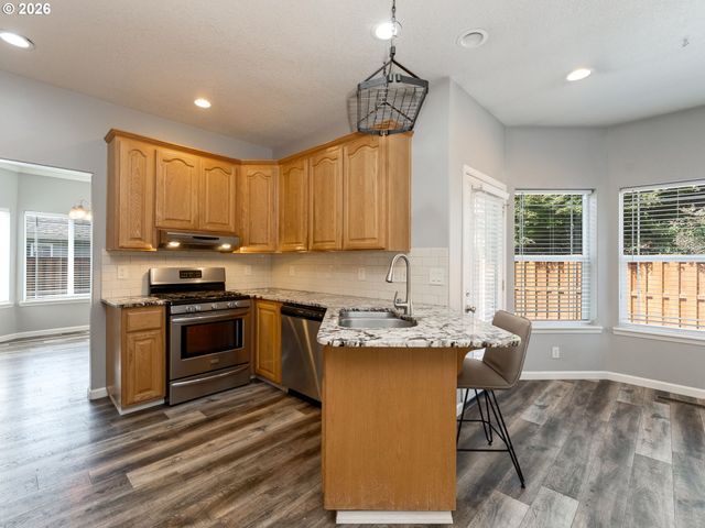 2687 Nw OAK RIDGE Dr, Mc Minnville, OR 97128