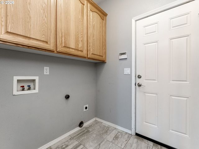 2687 Nw OAK RIDGE Dr, Mc Minnville, OR 97128
