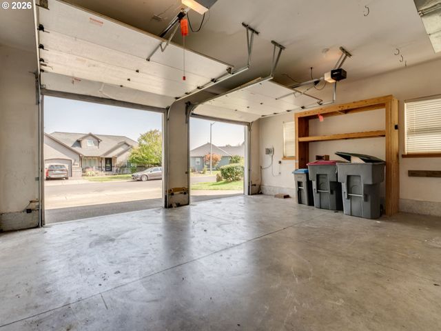 2687 Nw OAK RIDGE Dr, Mc Minnville, OR 97128