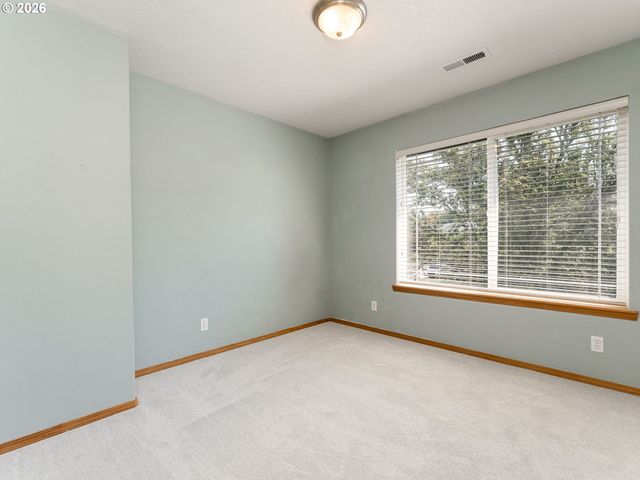 2687 Nw OAK RIDGE Dr, Mc Minnville, OR 97128