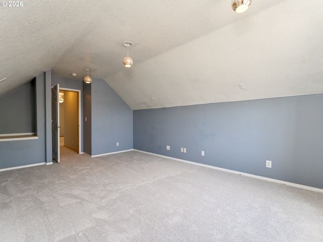 2687 Nw OAK RIDGE Dr, Mc Minnville, OR 97128