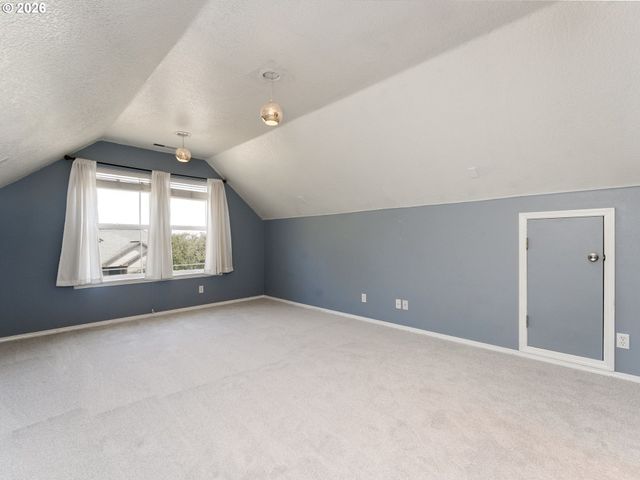 2687 Nw OAK RIDGE Dr, Mc Minnville, OR 97128