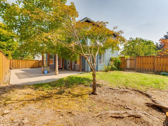 2687 Nw OAK RIDGE Dr, Mc Minnville, OR 97128
